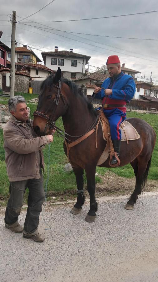 Стаи За Гости Дончо Войвода Koprivshtitsa Buitenkant foto