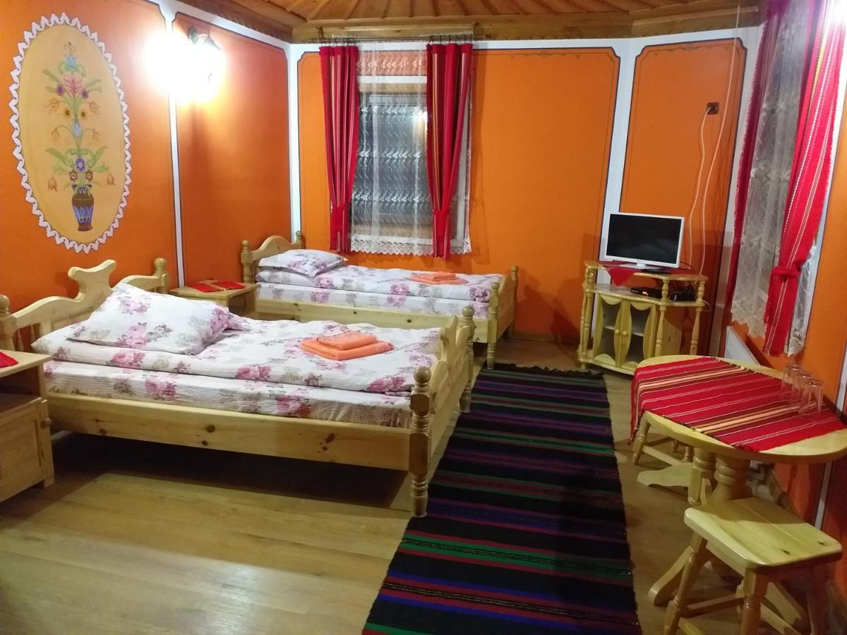 Стаи За Гости Дончо Войвода Koprivshtitsa Buitenkant foto
